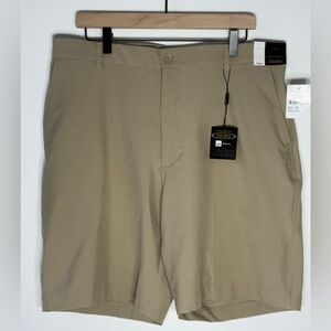 Pebble Beach Men’s Khaki Flat-Front Shorts